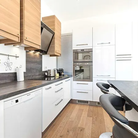 Le Rosy - In Balcony *