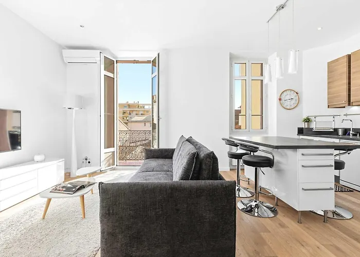 Le Rosy - In Balcony