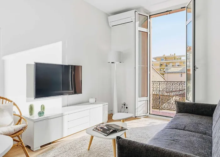 Le Rosy - In Balcony Apartman