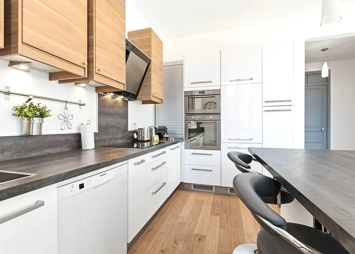 Le Rosy - In Balcony *