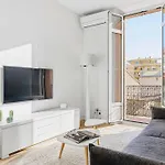 Le Rosy - In Balcony Apartment