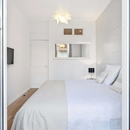 Le Rosy - In Balcony * Κάννες