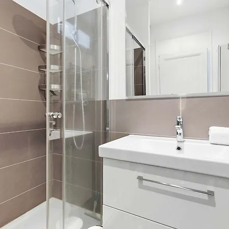 Le Rosy - In Balcony *