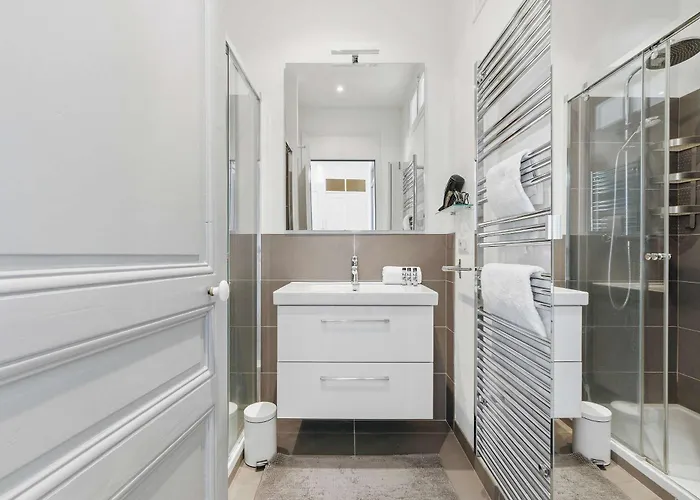 Le Rosy - In Balcony Κάννες