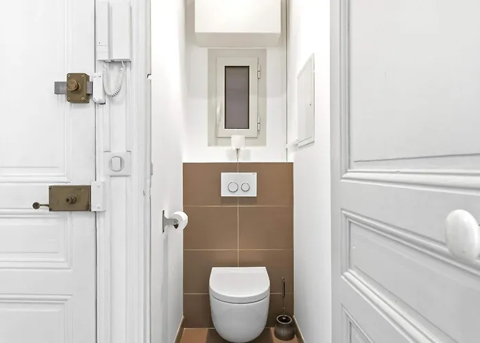 Le Rosy - In Balcony * Κάννες